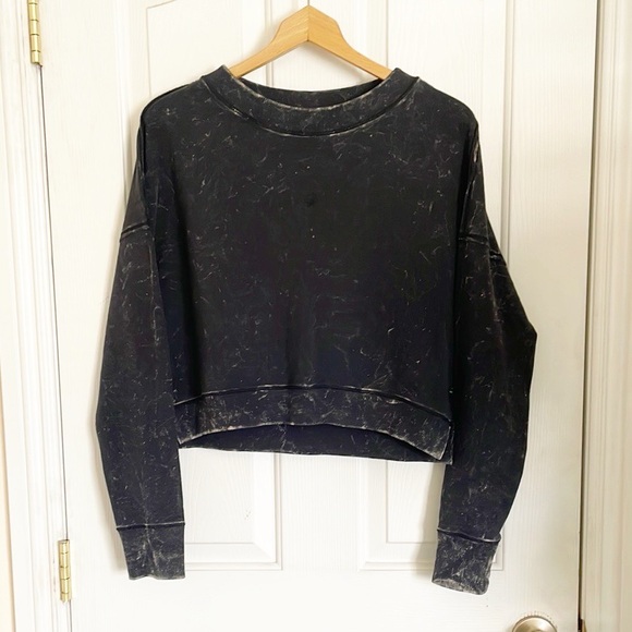 Nancy Rose Crop Oversized Black Bleach Dyed Sweatshirt size 4 - Picture 2 of 8